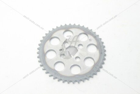 Зірка ланцюга ГРМ (права ГБЦ) Land Cruiser 200 (17-) 4,5d TOYOTA '1352351020
