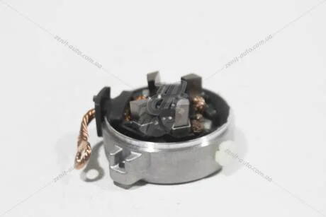 Щеткодержатель стартера (28130-20020) TOYOTA 2813020020