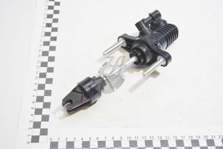 Циліндр зчеплення головний (31420-33030) TOYOTA 3142033030