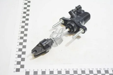Цилиндр сцепления главный (31420-33030) TOYOTA 3142033030