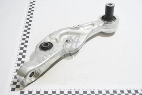 Важіль підвіски задній (48640-50070) TOYOTA '4864050070