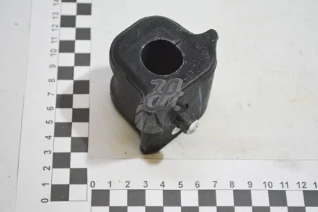 Втулка стабілізатора переднього права (48815-42100) TOYOTA 4881542100