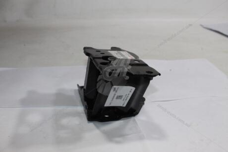 Кронштейн бампера (52015-12310) TOYOTA '5201512310