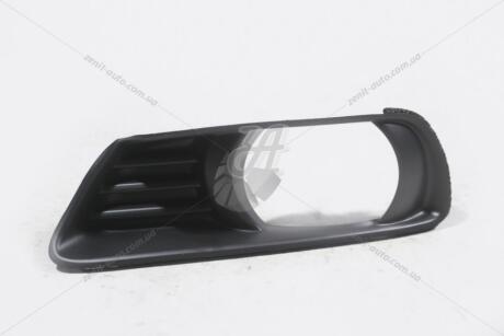 Рамка фары противотуманной левой (52128-33050) TOYOTA 5212833050