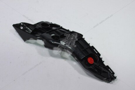 Кронштейн бампера переднего левый (52146-0E060) TOYOTA 521460E060