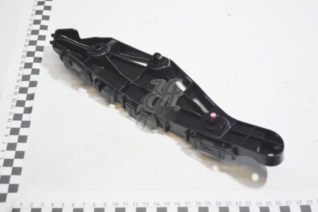 Кронштейн бампера переднего левый (52536-48040) TOYOTA '52536-48040