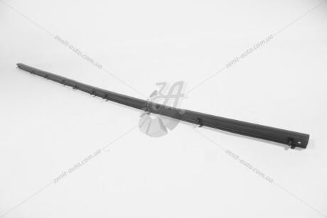 Уплотнитель капота над решеткой радиатора (53395-42070) TOYOTA '53395-42070