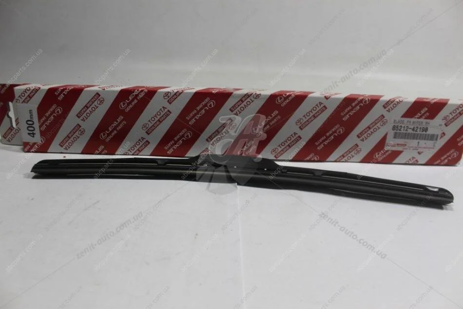 Щітка склоочистника передн прав Rav4 (17-) TOYOTA '8521242190 (фото 1)