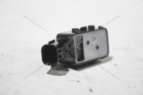 Датчик парктроника передній (89341-33220A3) TOYOTA 8934133220A3
