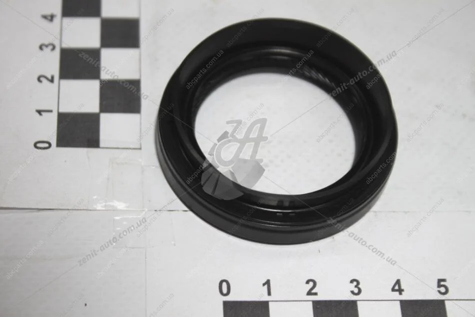Сальник полуоси передн прав Camry V30 (01-06) RX300 RX350 (02-08) (90311-40028) TOYOTA 9031140028 (фото 1)