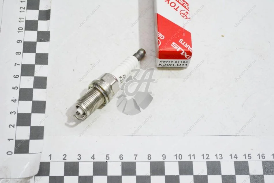 Свеча зажигания (90919-01184) TOYOTA 9091901184 (фото 1)