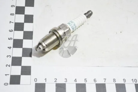 Свеча зажигания (90919-01210) TOYOTA 9091901210