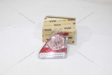 Ліхтар задній внутрішній правий Toyota Corolla E150 (10-) (17-A431-A1-2B) TYC '17A431A12B