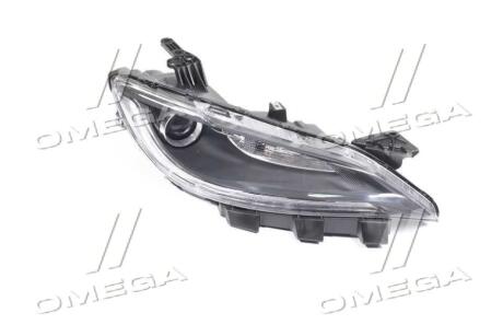Фара правая Chrysler 200 (15-) хром с ДХО TYC '209587C01N