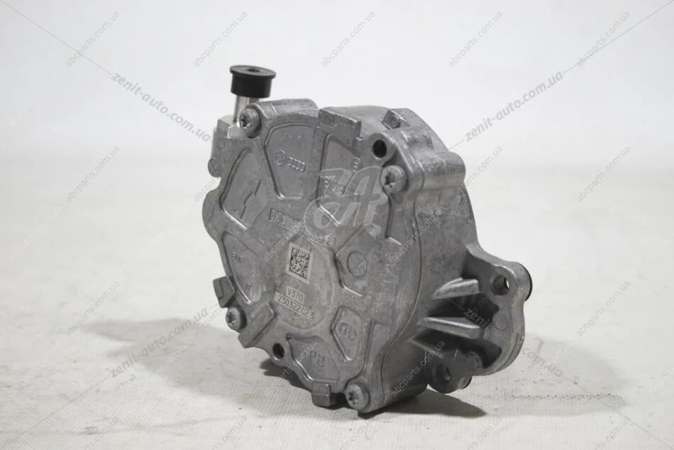 Насос вакуумный VW Passat 2.0D (08-15), T5-T6 (10-21)/Audi/Skoda/Seat VAG 03L145100F (фото 1)