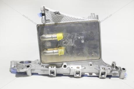 Колектор впускний з интеркуллером VW Passat 1.6, 2.0D, Tiguan (16-21) VAG 04L129711AB