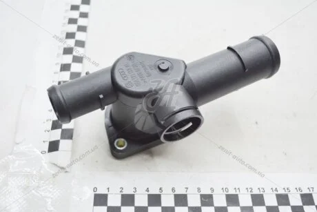 Фланець системи охолодження VW Golf, Caddy (04-14), Jetta (06-)/Audi A3/Skoda Octavia 1.6, 2.0 (04-13) VAG 06A121132AG