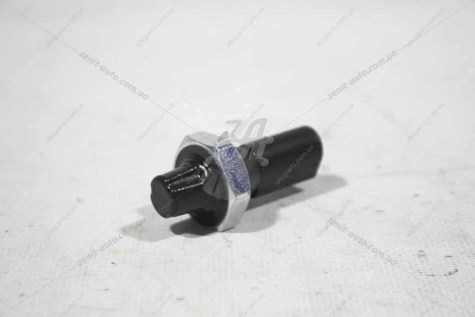 Датчик тиску мастила двигуна 1.2-1.6 bar VW Passat 1.6 (03-11), Jetta 2.0 (06-), Golf (03-14)/Skoda Superb/Audi VAG 06A919081J (фото 1)