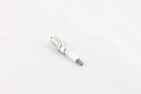 Свеча зажигания Longlife VW Golf, Jetta (06-14), Passat 1.8 (06-15)/Audi/Skoda/Seat VAG 06H905601A