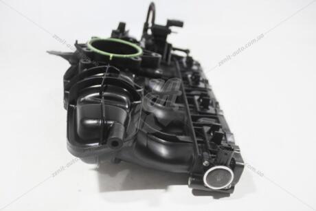 Колектор впускний VW Passat 1.8, 2.0 (-15), CC (-17) Tiguan (-18) VAG 06J133201BH