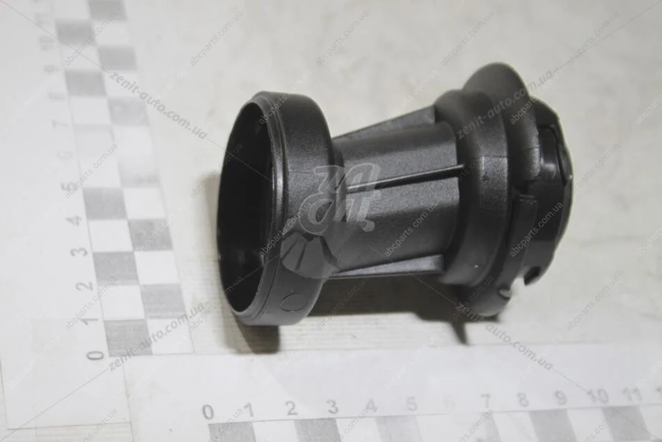 Горловина маслозаливна VW Tiguan 2.0, Passat (16-21) VAG 06K103281A (фото 1)