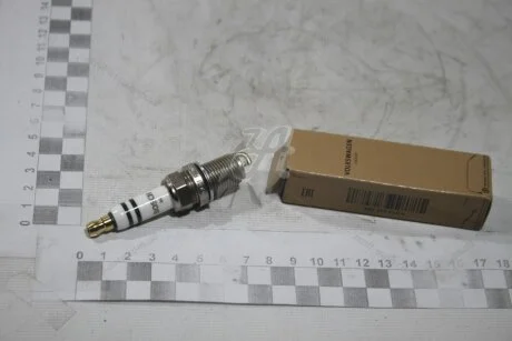 Свiчка запалювання Longlife VAG 101905610A