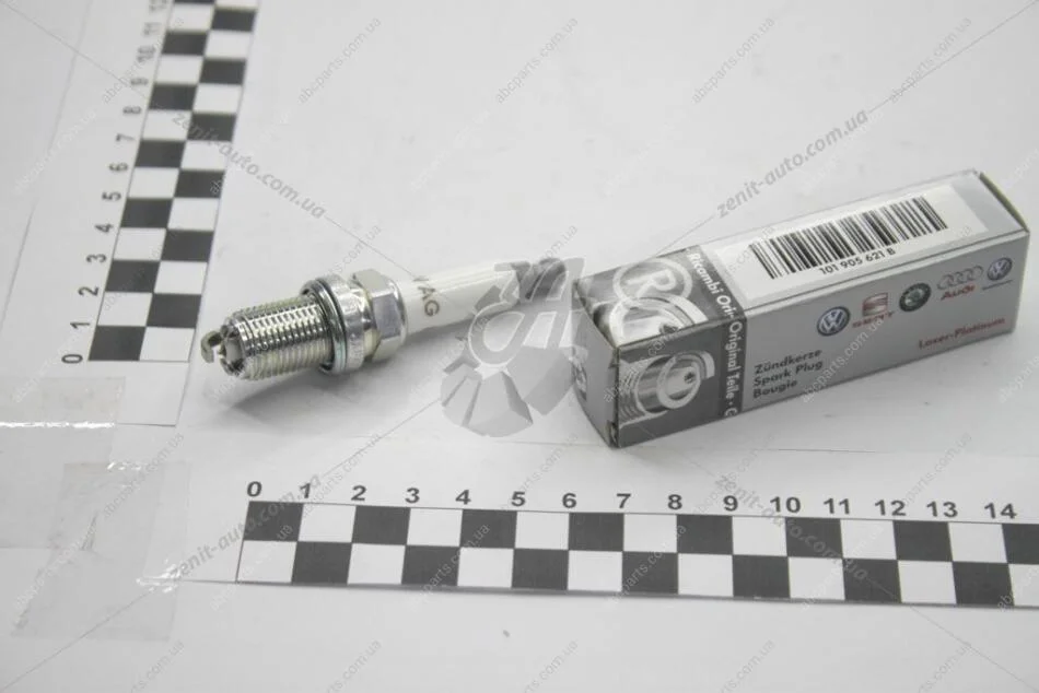 Свічка запалювання VW Touareg 4.2 (06-18)/Audi A5, A6, A8, Q7 4.2, 5.2 (05-15) (101905621B) VAG '101905621B (фото 1)