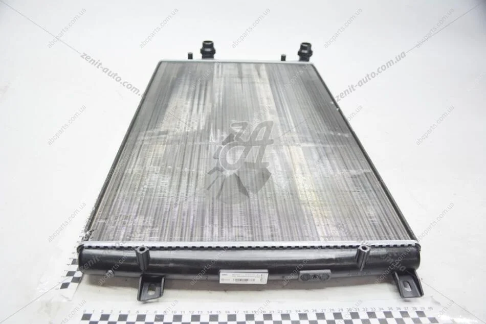Радіатор ОР VW Jetta 1.2 (06-18), Passat 1.4, 1.8, 2.0 (06-15)/Skoda Octavia, Superb (09-13), Yeti (10-18) VAG 1K0121253AA (фото 1)