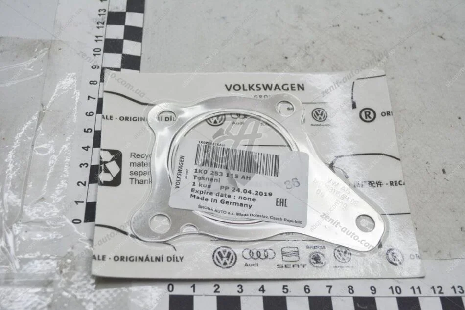 Прокладка глушника VW Golf (09-14), Jetta (11-18), Polo (10-)/Skoda Fabia (11-15), Octavia (09-13), Rapid 1.2 (13-) VAG 1K0253115AH (фото 1)