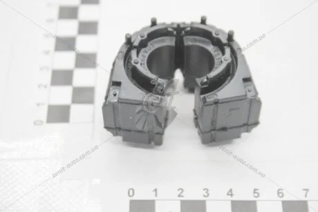 Втулка стабілізатора VW CC, Golf, Passat, Tiguan/Skoda Octavia, Superb (04-15)/Audi A5, A8, Q3 (08-18) VAG 1K0511327AS