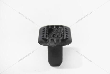 Втулка заднього сидіння VW Jetta IV VAG '1K0886373C