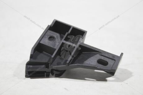 Кронштейн ручки відкриття капоту VW Passat (06-15), Tiguan (08-18)/Audi Q3 (12-18) VAG 1K1823633B