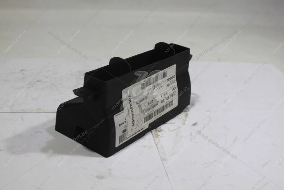 Повітрозабірник Skoda Rapid (13-22) (1T08059719B9) VAG '1T08059719B9 (фото 1)