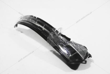 Повторювач поворота правий AUDI A6 (15-) VAG '4G5949102B