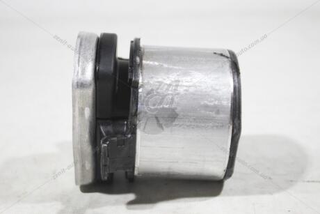 Сайлентблок передн підрамника задн Audi Q7 (16-) VAG 4M0505145B