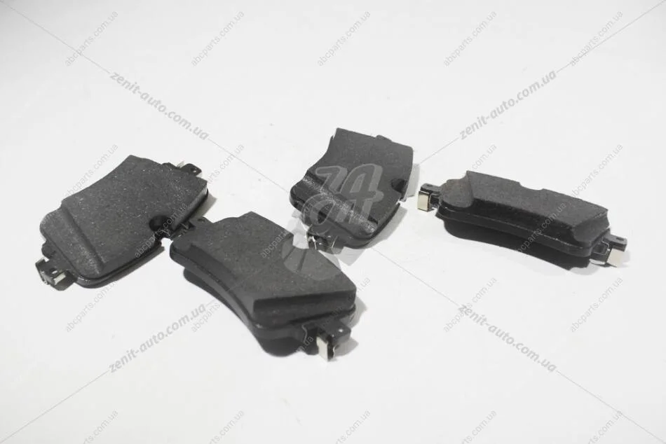 Колодки гальмівні задн (компл) VW Touareg (18-)/Audi Q7 (16-), Q8 (19-) (4M0698451BN) VAG '4M0698451BN (фото 1)