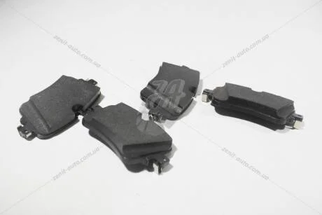 Колодки гальмівні задн (компл) VW Touareg (18-)/Audi Q7 (16-), Q8 (19-) (4M0698451BN) VAG '4M0698451BN