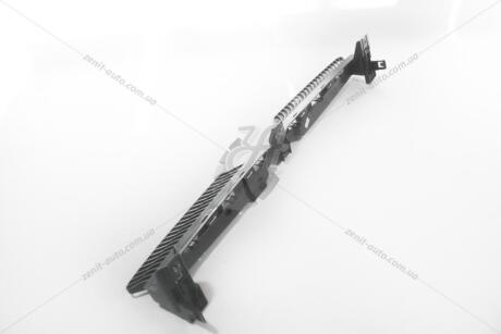 Направляюча центральна переднього бампера VW Tiguan Allspace (18-) VAG '5NN805705F