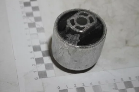 Сайлентблок важеля VW Passat (15-), Tiguan (16-), Golf/Audi A3/Skoda Octavia (13-), Superb/Seat Ateca (16-), Leon (13-) VAG 5Q0505541A