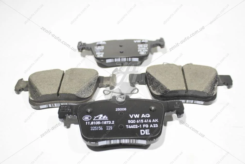 Колодки гальмiвнi задн (компл) VW Golf (13-), Touran (16-)/Audi A3 (17-) VAG 5Q0698451AK (фото 1)