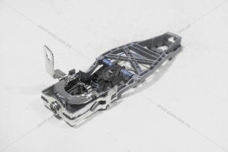 Кронштейн дверной ручки перед прав VW T5 VAG 7E0837886C