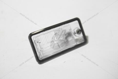 Плафон освещения номерного знака левый Audi Q7 (06-15) VAG '8E0943021B