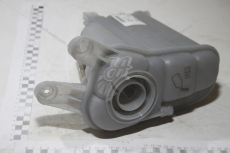 Бачок расширительный Audi A4, Q5 (13-) VAG 8K0121405S