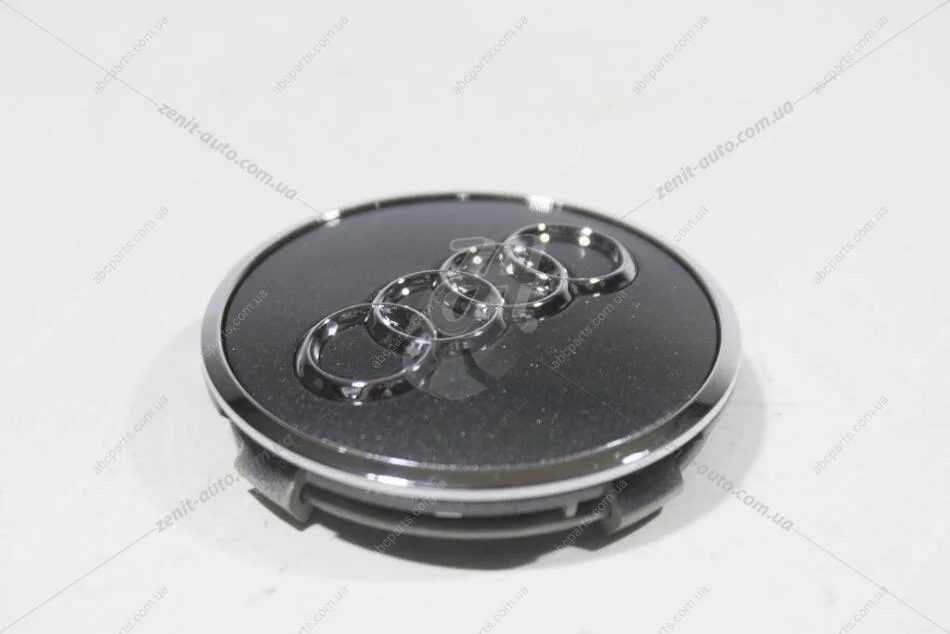 Ковпачок центральний диска колісного AUDI (8W0601170) VAG '8W0601170 (фото 1)