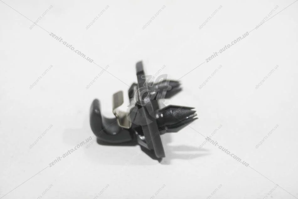 Крючок солнцезахистного козирька (черн) Audi A4 (16-) (8W0857562A4PK) VAG '8W0857562A4PK (фото 1)