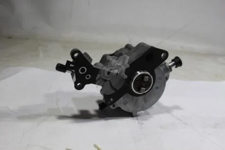 Паливний і вакуумний насос Skoda Octavia I 1,9d Octavia II 1,9d 2,0d, Superb II 1,9d 2,0d Passat B6 1,9d 2,0d VIKA Premium '11451482335