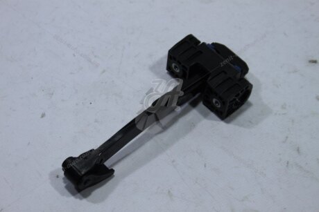 Петля двері передня VIKA Premium '88371829835 (фото 1)