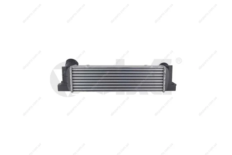 Радиатор интеркуллера BMW 3 E90, E91, E92 /X1 E84 (04-15) VIKA Vika '11077901 (фото 1)