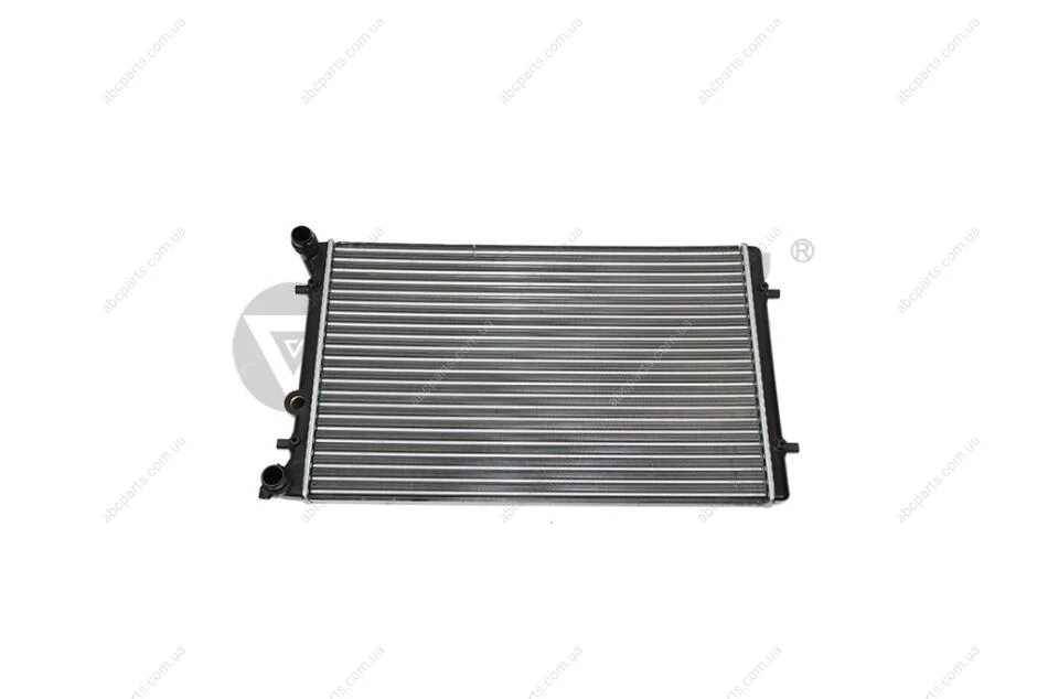 Радіатор VW Golf (96-03)/Audi A3 (97-03)/Seat Leon (00-06), Toledo (99-04) VIKA Vika 11210138301 (фото 1)