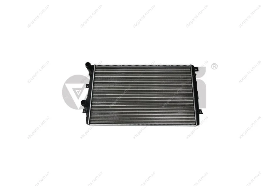 Радіатор Skoda Octavia (04-13) / VW Golf (04-09), Jetta (06-11), Passat (06-) / Audi A3 (04-08) / Seat Leon (06-10), Toledo (05-09)) VIKA Vika 11210138601 (фото 1)